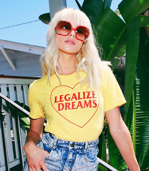Skuggnas DREAMS tee tshirt wom - огляд і ціна Soft Summer Yellow Clothing